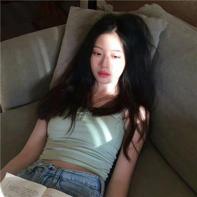 镜内情谜